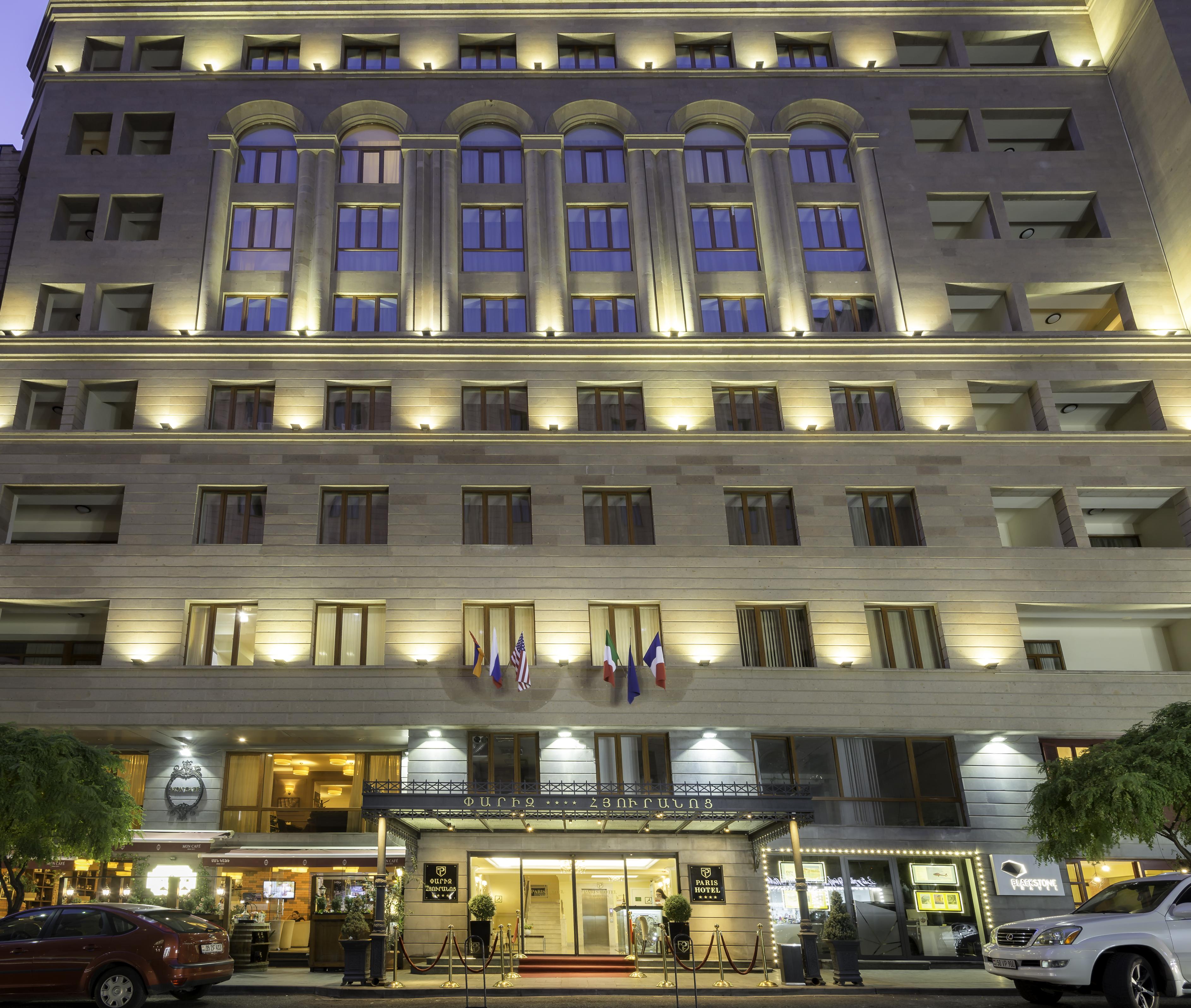 Paris Hotel Yerevan Bagian luar foto